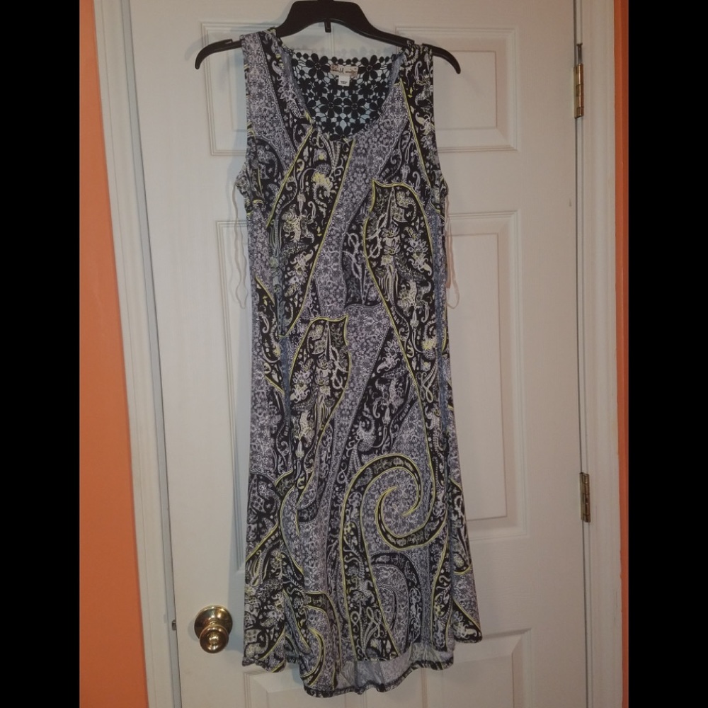 NWT World Unity Black and Yellow Dress